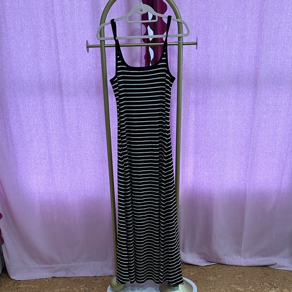Old Navy Black and White Striped Maxi Dress